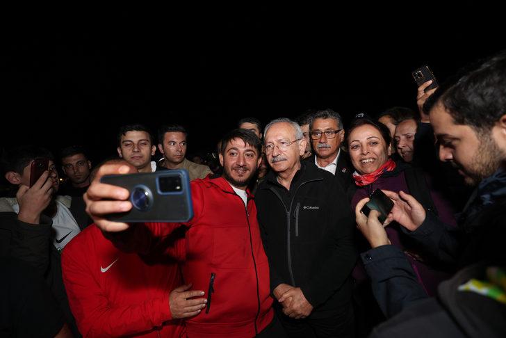 Kılıçdaroğlu ile Uysal, "Zafer Yürüyüşü"ne katıldı G4