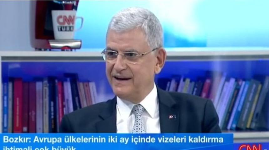 AB Bakanı: Vizeler kalkmazsa mültecileri geri almayız