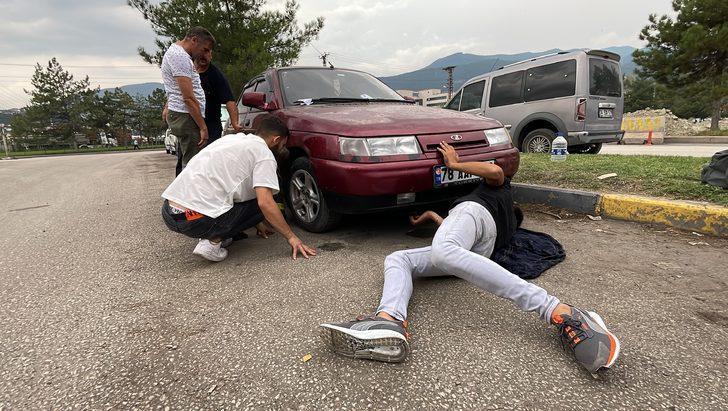 Karabük'te sürücüsü il dışında olan otomobilin motoruna giren kedi yavrusu kurtarıldı G2