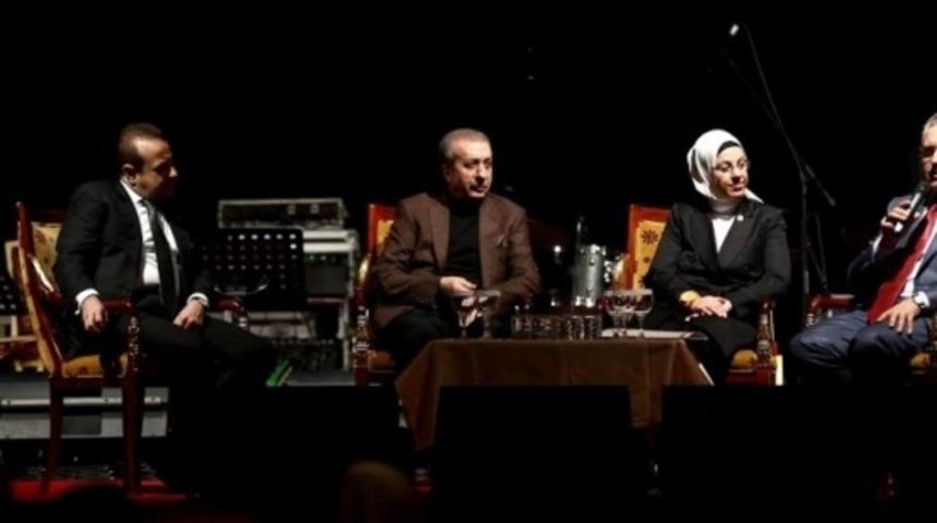 'Recep Tayyip Erdoğan Sempozyumu'ndan: Erdoğan anlatılmaz yaşanır; bu ümmete Allah'ın bir lüftu