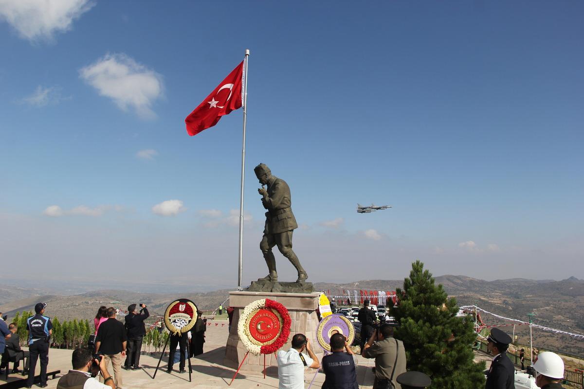 Afyonkarahisar'da B&uuml;y&uuml;k Taarruz'un 100. yıl d&ouml;n&uuml;m&uuml; &ccedil;eşitli etkinliklerle kutlanıyor