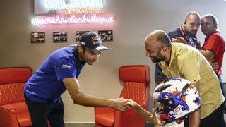 Toprak Razgatlıoğlu sevenleriye buluştu