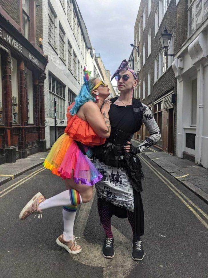 Erkek arkadaşının itirafı hayatını değiştirdi! “Sevgilim biseksüel, birbimizin kıyafetlerini giyiyoruz” G5