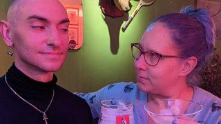 Erkek arkadaşının itirafı hayatını değiştirdi! “Sevgilim biseksüel, birbimizin kıyafetlerini giyiyoruz”