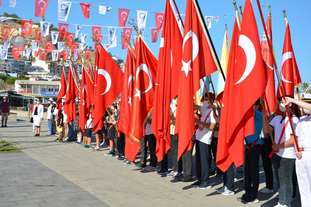 30 Ağustos Zafer Bayramı mesajları ve s&ouml;zleri 2022! 30 Ağustos Zafer Bayramı g&ouml;rselleri indir