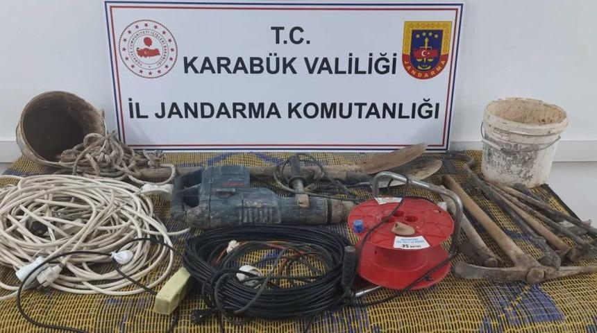 Karabük'te izinsiz kazı yapan 3 kişi suçüstü yakalandı