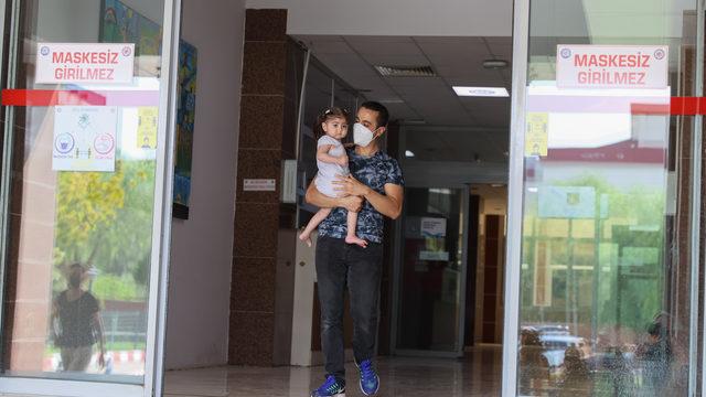 Aynı yaştaki adaşının kalbi nakledilen İzmirli Asel taburcu edildi