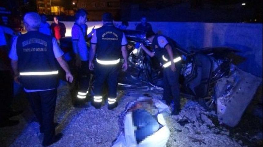 Suriyeliler kaza yaptı: 2 ölü, 2 yaralı