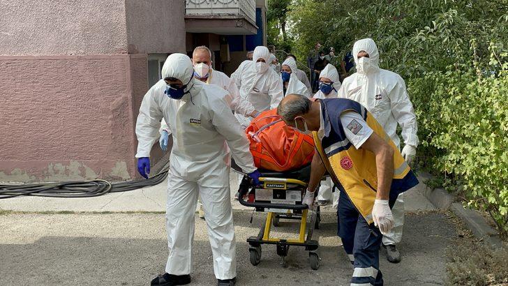 Erzurum’da ölümü şüpheli bulunan kişinin cesedi 6 saatlik çalışmayla evinden çıkarıldı G2