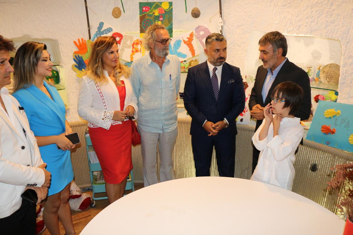 RT&Uuml;K Başkanı Şahin, Nevşehir'de &ouml;zel &ccedil;ocukların eğitim aldığı akademinin a&ccedil;ılışına katıldı