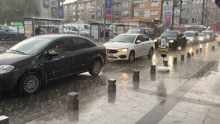 Tekirdağ'da sağanak hayatı olumsuz etkiliyor G3