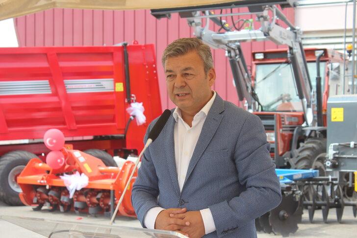 İzmir'de hibe almaya hak kazanan 77 üreticiye makineleri dağıtıldı G2