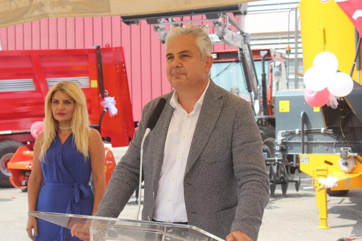 İzmir'de hibe almaya hak kazanan 77 üreticiye makineleri dağıtıldı G3