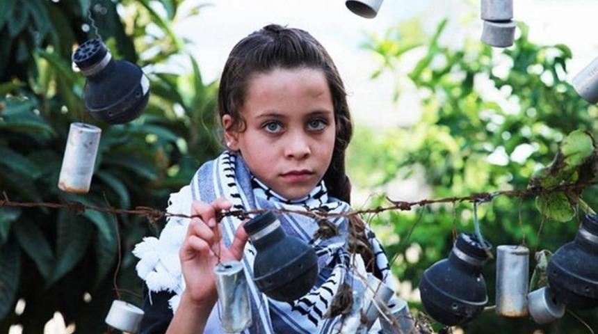 10 yaşındaki gazeteci Janna Jihad Filistin'den haber veriyor