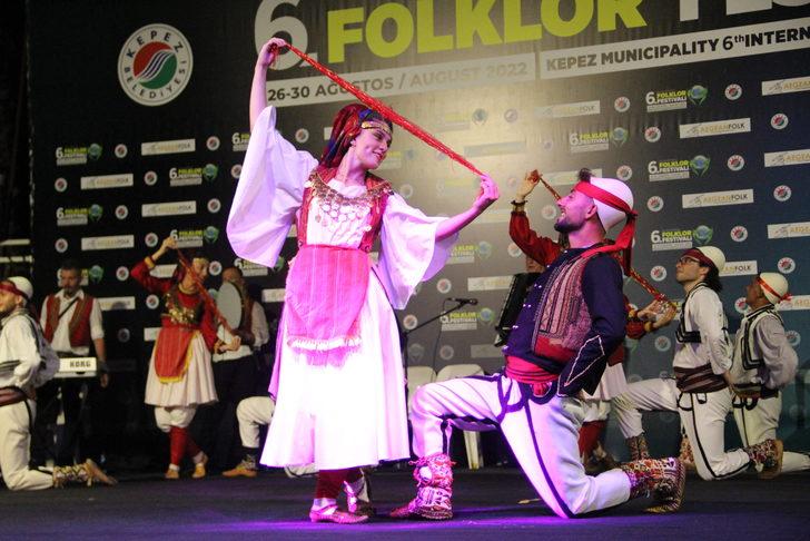 Antalya'da 6. Uluslararası Folklor Festivali başladı G5