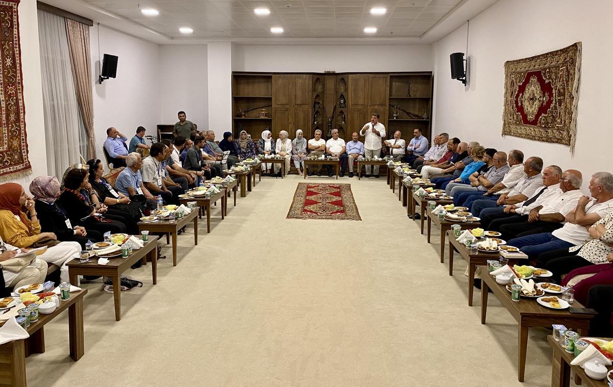 Gurbet&ccedil;iler, Kırşehir'de d&uuml;zenlenen "G&ouml;n&uuml;l Birliği K&uuml;lt&uuml;r Ş&ouml;leni"nde buluştu