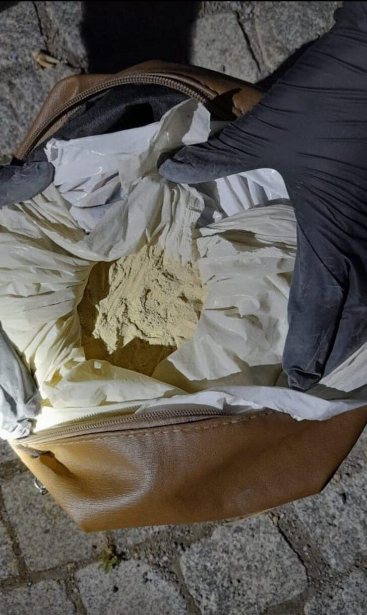 Seydişehir'de otomobilde 8 kilo 220 gram eroin ele geçirildi G2