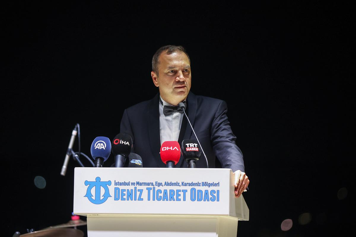 İMEAK Deniz Ticaret Odası'nın 40'ıncı yıld&ouml;n&uuml;m&uuml; kutlandı