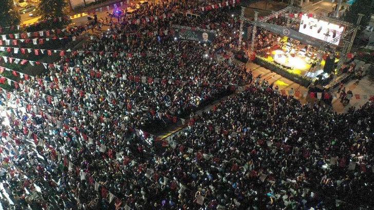 Kahramanmaraş'ta yaz konserleri kapsamında sanatçı Zara sahne aldı G4