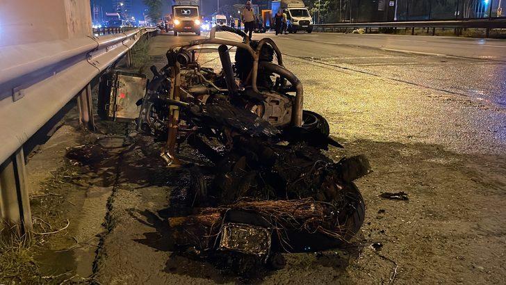 Kartal'da kamyona çarpan motosikletteki iki kişi öldü G3