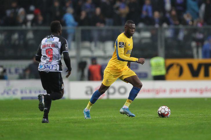 Son dakika: Sergen Yalçın duyurmuştu... 4 farklı doğum tarihi olan Chancel Mbemba'dan şoke eden açıklama! "Yaşımı hesaplamıyorum" G2