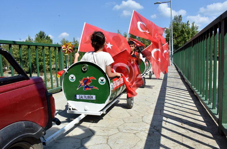 Bursa'da varillerden yapılan "tren" kırsal mahallede çocukların yaz eğlencesi oldu G4