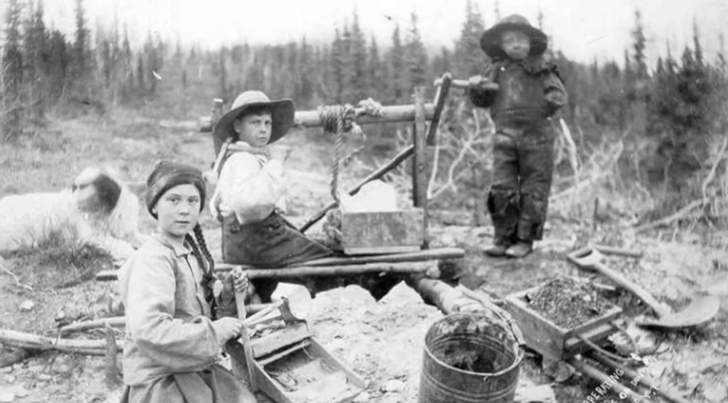 Bu kare 124 yıl önce çekildi! Sosyal medyada yeniden gündeme oturdu: İklim aktivisti Greta Thunberg zaman yolcusu mu? G1