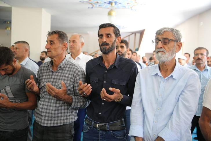 Diyanet İşleri Başkanı Erbaş, Mardin'de taziye ziyaretinde bulundu, mevlide katıldı G5