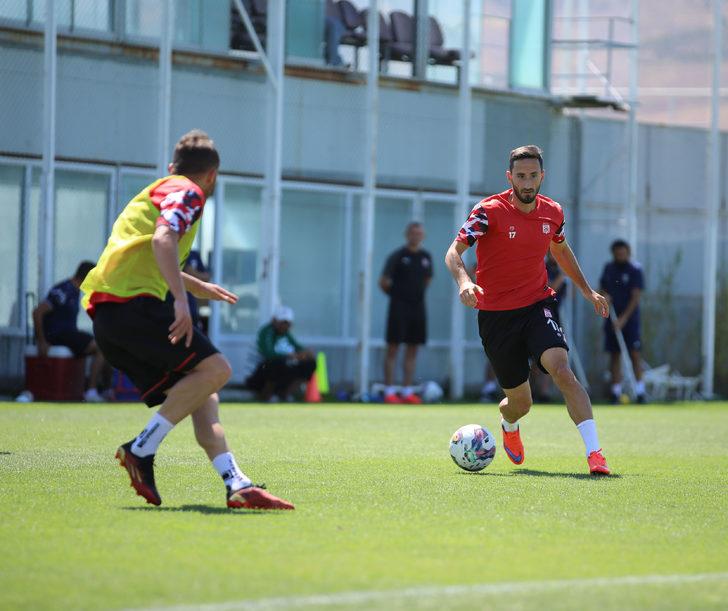 Sivasspor, Beşiktaş maçının hazırlıklarına devam etti G3