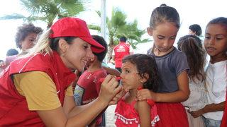 Adana'da tarım işçisi ailelerin çocuklarına yönelik yaz okulu sona erdi