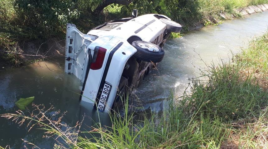 Tokat'ta sulama kanalına devrilen otomobildeki 3 kişi yaralandı