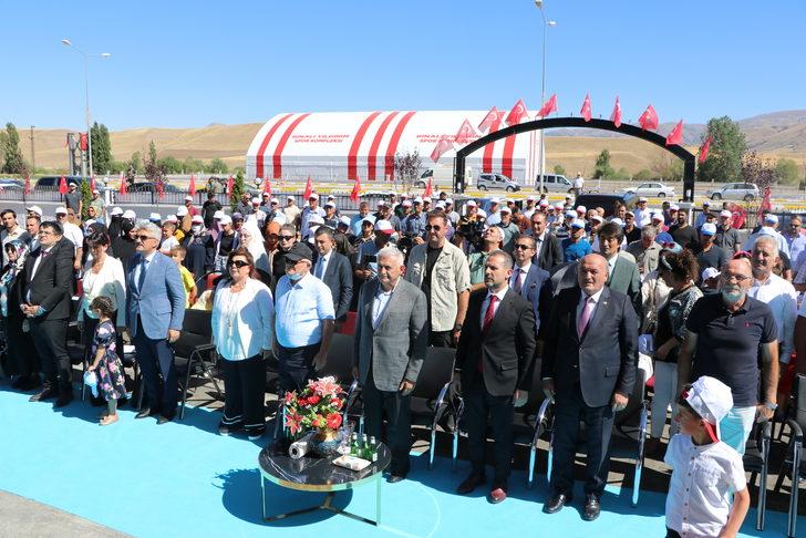 AK Parti'li Yıldırım, Erzincan'da hayırsever iş insanı tarafından yaptırılan okulu açtı: G2