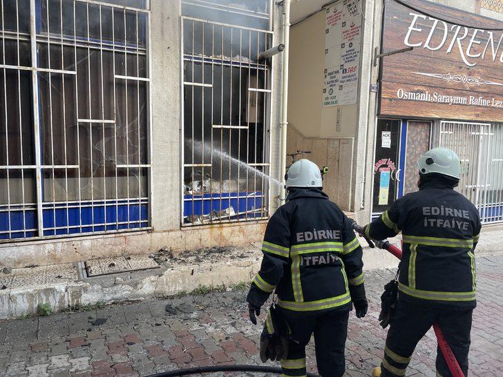 Edirne'de yardım kuruluşu temsilciliğinde çıkan yangın maddi hasara neden oldu G1