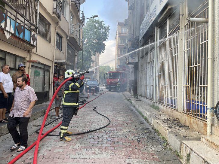 Edirne'de yardım kuruluşu temsilciliğinde çıkan yangın maddi hasara neden oldu G2