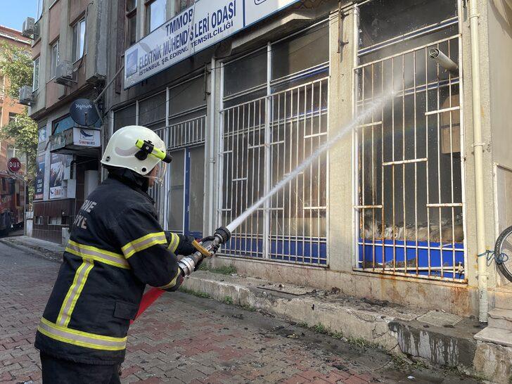 Edirne'de yardım kuruluşu temsilciliğinde çıkan yangın maddi hasara neden oldu G3