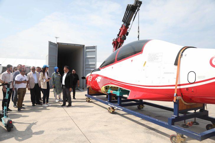 AK Parti'li Karaaslan, TEKNOFEST KARADENİZ festival alanında incelemede bulundu: G1