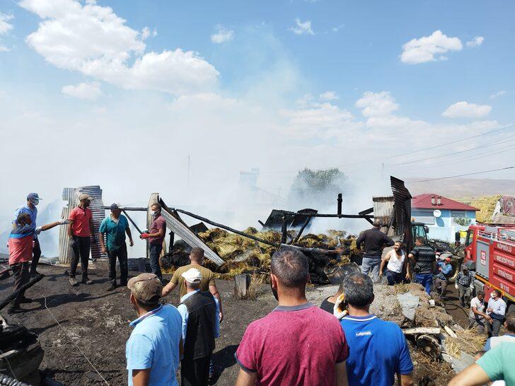 Ardahan'da çıkan yangında 1 ev ve 2 ahırda hasar oluştu G2