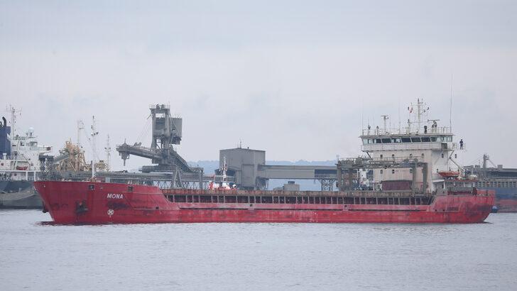 Çanakkale açıklarında karaya oturan çimento yüklü gemi kurtarıldı G1