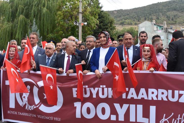 Afyonkarahisar'da Büyük Taarruz'un 100. yılında "Zafer Halk Yürüyüşü" düzenlendi G3