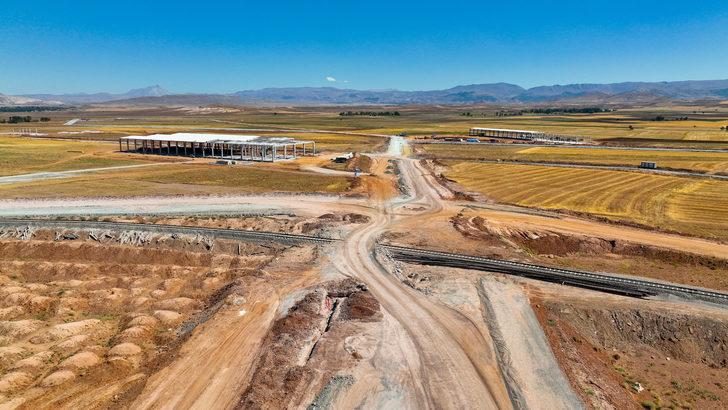 Sivas'ın yatırım üssü Demirağ OSB'de fabrikalar yükseliyor G4