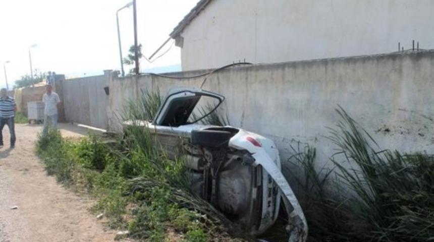 Kemal Kılı&ccedil;daroğlu'nun konvoyunda kaza