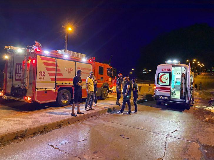 GÜNCELLEME - Hatay'da yolcu otobüsünün devrilmesi sonucu 40 kişi yaralandı G2