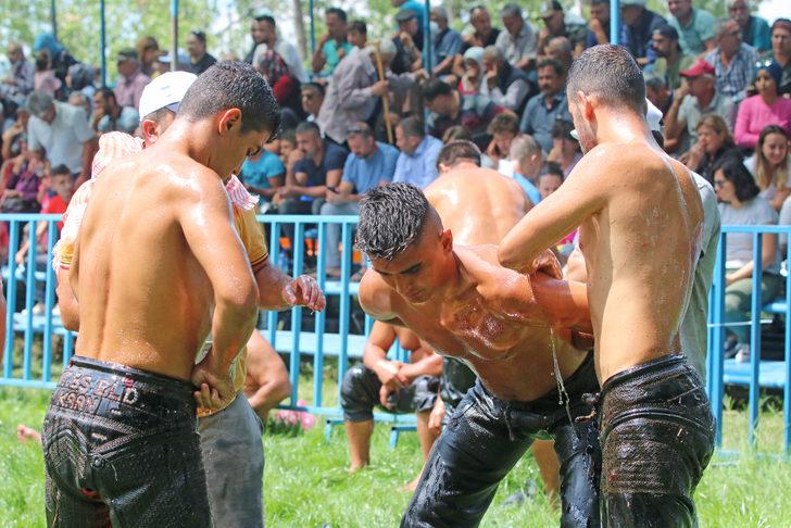 Muğla'da 29. Geleneksel Yayla Seki Yağlı Güreşleri yapıldı G4