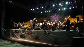 Cendere Köprüsü'nde İzmir Devlet Senfoni Orkestrası ile Kahtalı Mıçe sahne aldı