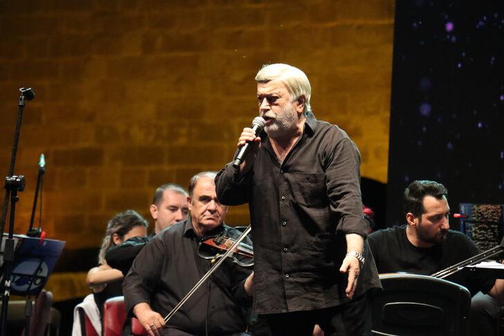 Cendere Köprüsü'nde İzmir Devlet Senfoni Orkestrası ile Kahtalı Mıçe sahne aldı G2