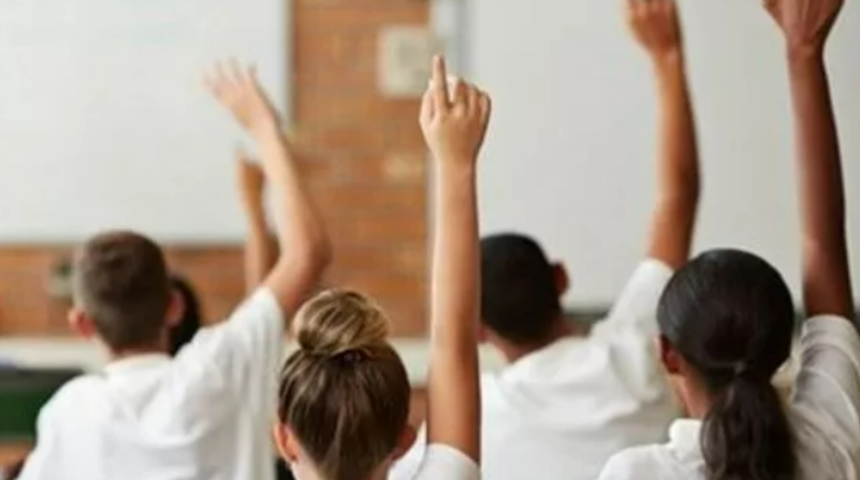 Okullar ne zaman açılacak? 2022-2023 eğitim öğretim yılı için okulların açılmasına kaç gün kaldı? Ara ve yarı yıl tatilleri ne zaman yapılacak?