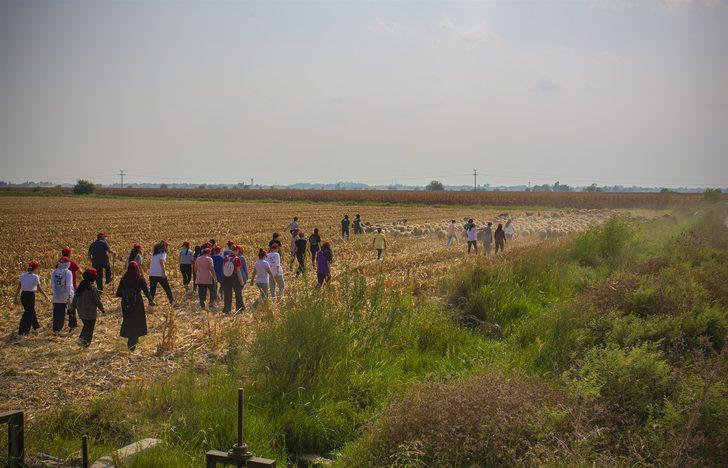 Gençler Türk Kızılayın Tarım ve Üretim Kampı'nda buluştu G4