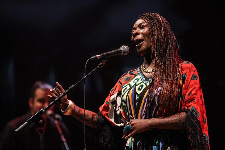 İspanyol sanatçı Buika İstanbul'da konser verdi G2