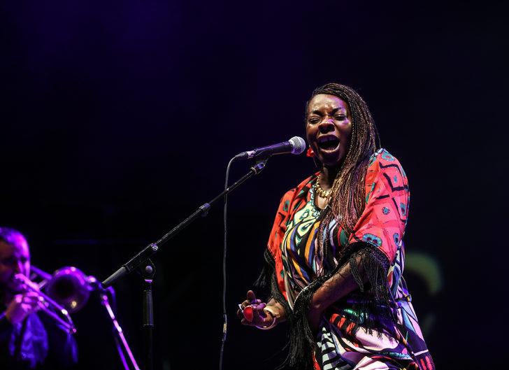 İspanyol sanatçı Buika İstanbul'da konser verdi G5