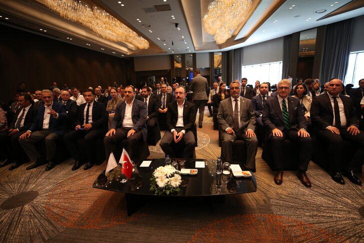 Bakan Muş, Sakarya'da Hizmet İhracatçıları Birliğinin çalıştayına katıldı: G4